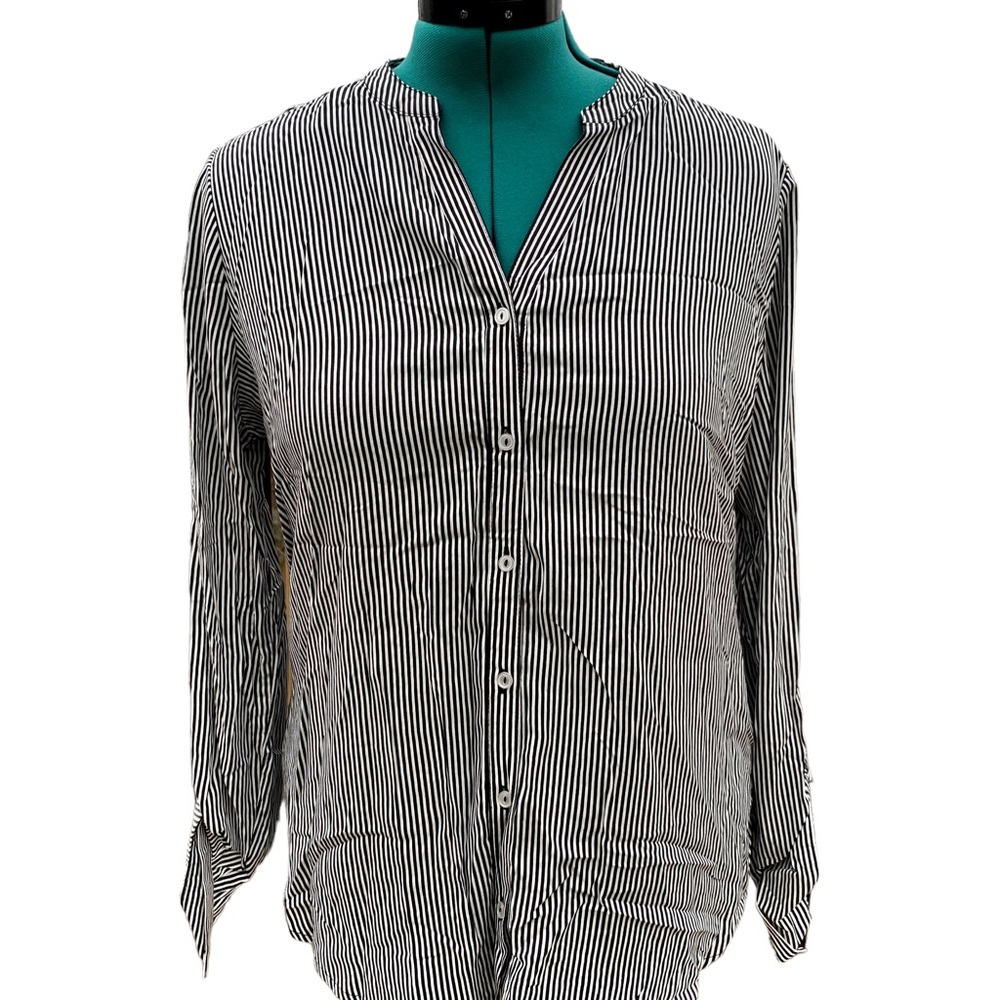 2for$30 NWOT Black & White Striped Button Shirt Blouse Size 12